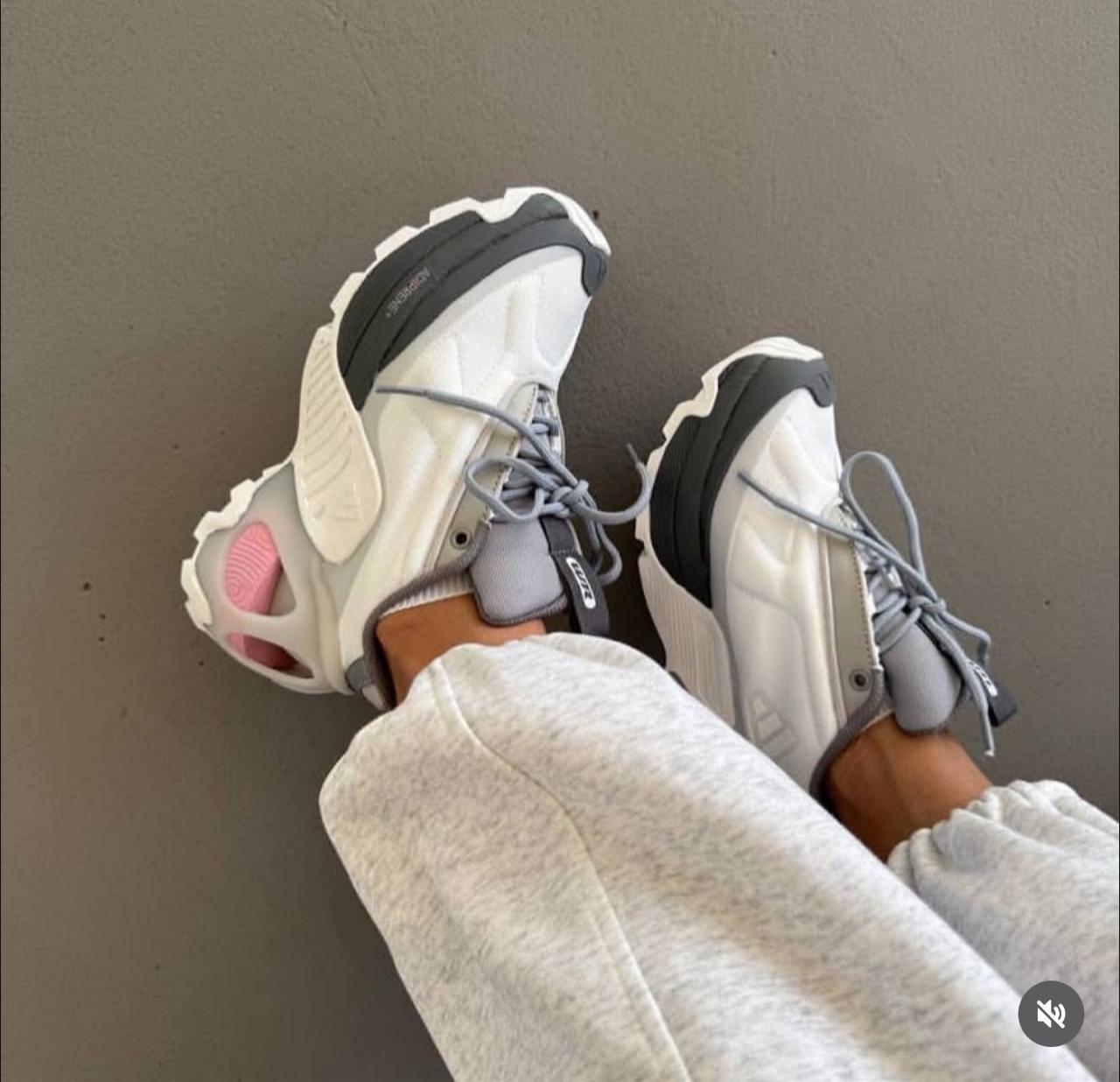 Women’s Adidas Edge Runner