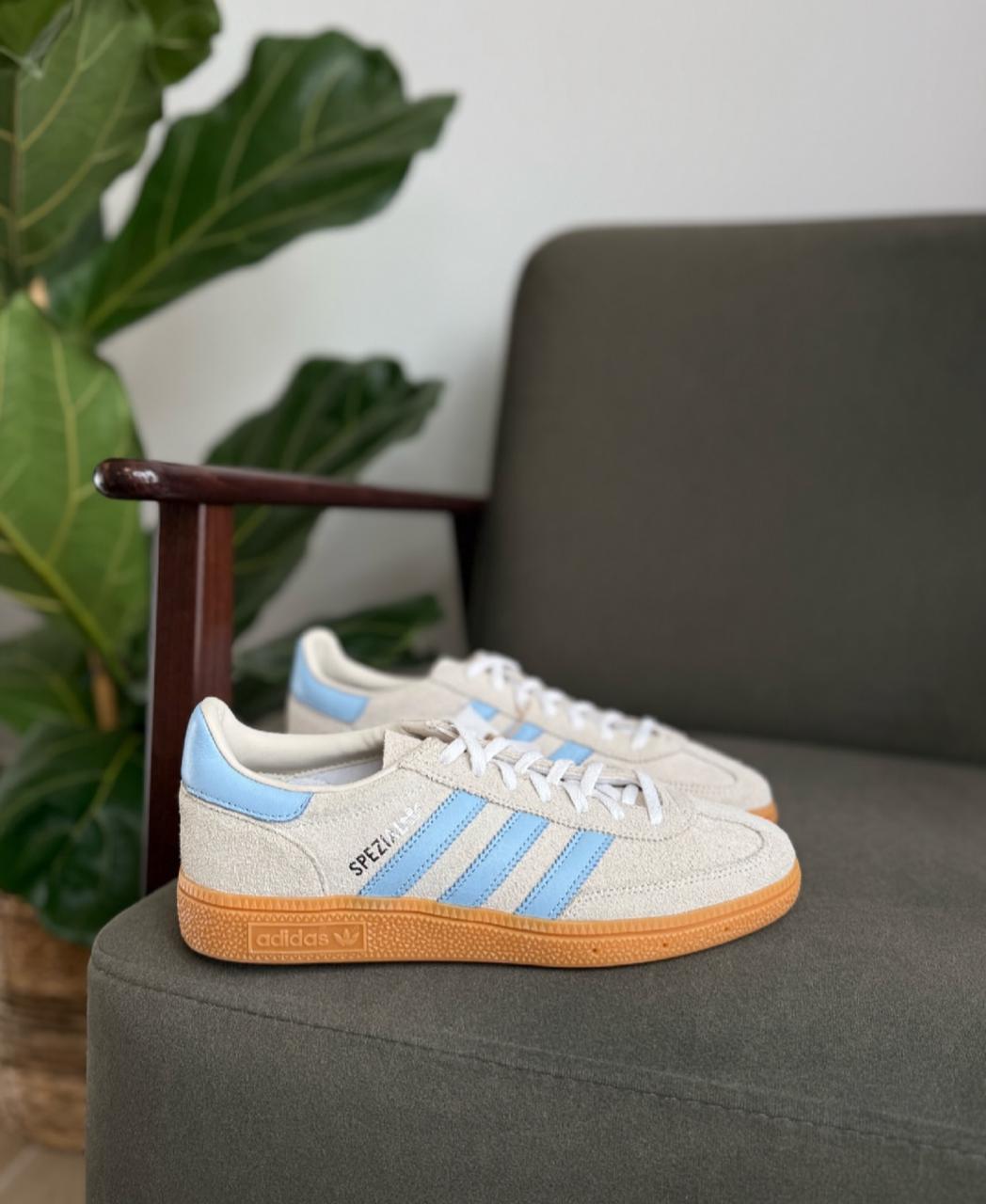 Adidas spezial